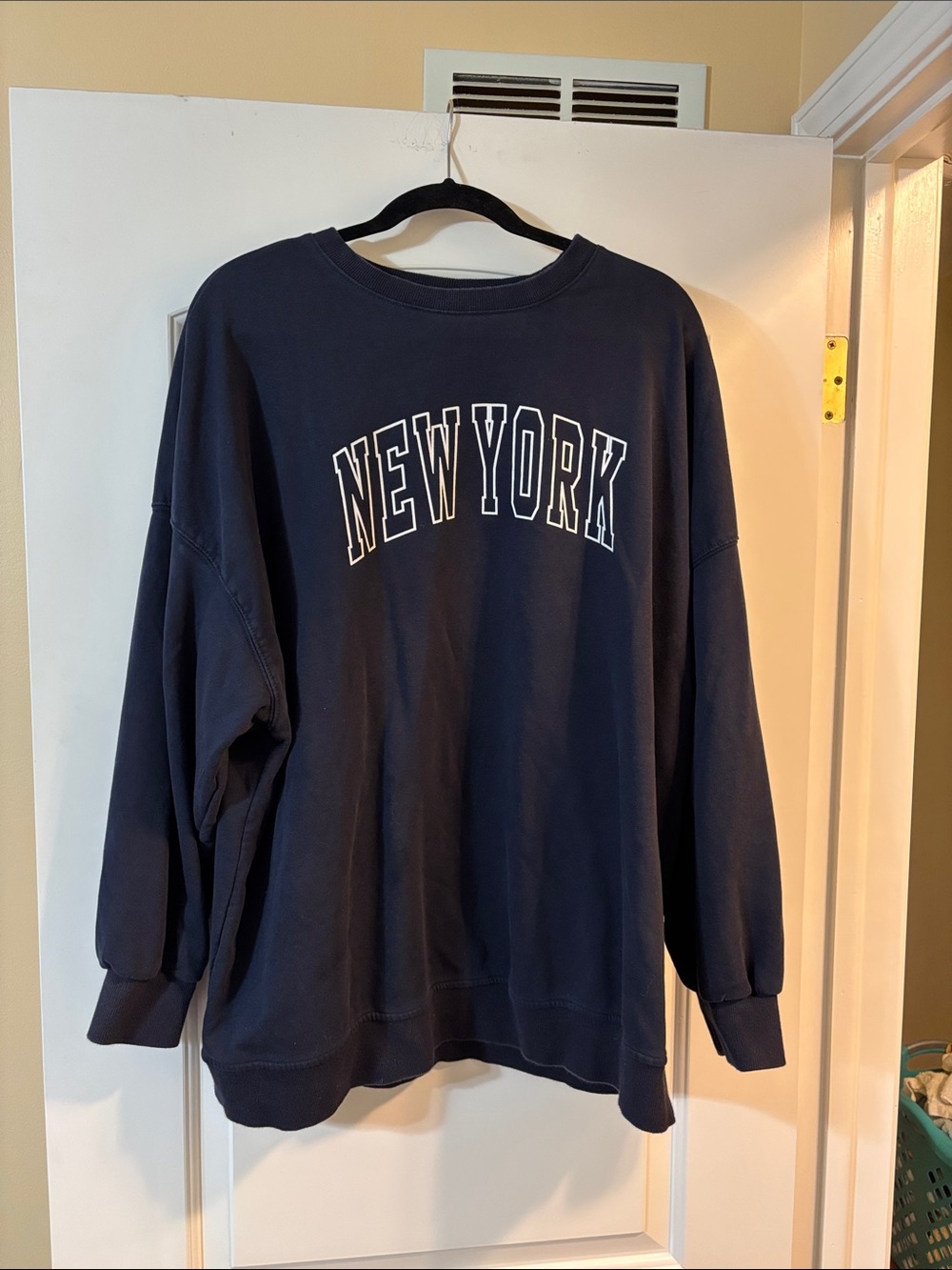 New York Navy Crewneck Sweatshirt - Women's Oversized Pullover